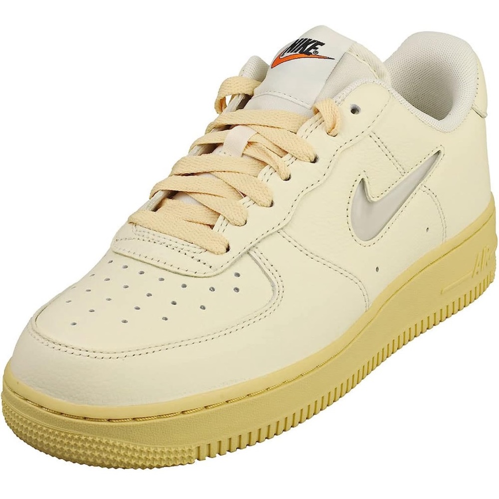 Nike brand new low tops